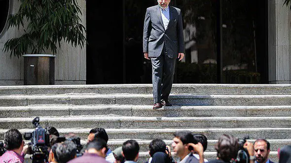 رئیس دفتر رئیس جمهور : نمی دانستیم که رئیس جمعیت هلال احمر ممنوع الخروج است