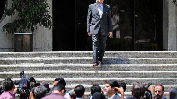 رئیس دفتر رئیس جمهور : نمی دانستیم که رئیس جمعیت هلال احمر ممنوع الخروج است