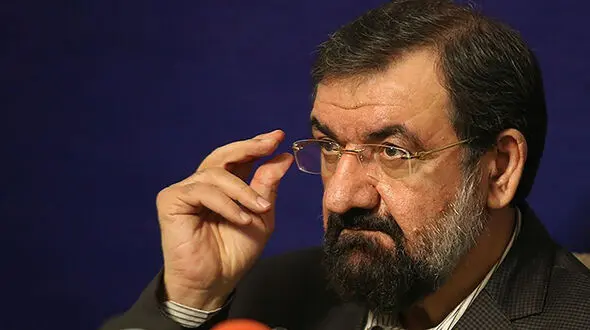 محسن رضایی: 150 چترباز اقتصادی مشکل ساز کشور هستند