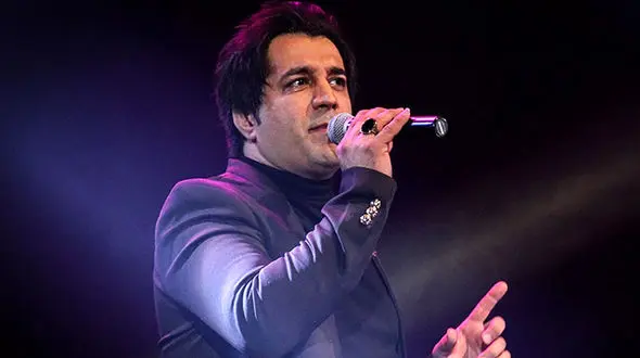 فیلم/ نوشته سوزناک روی سنگ قبر خانه ابدی امید جهان / در اوج جوانی .../ ...صدا خاموش نمی شود ...