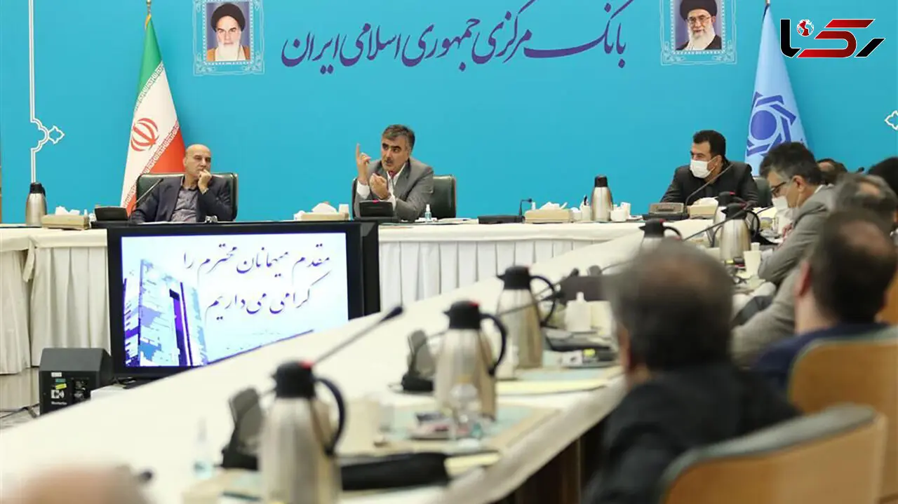 فرزین در نشست هم اندیشی با اقتصاددانان: مهار تورم سیاست اصلی بانک مرکزی