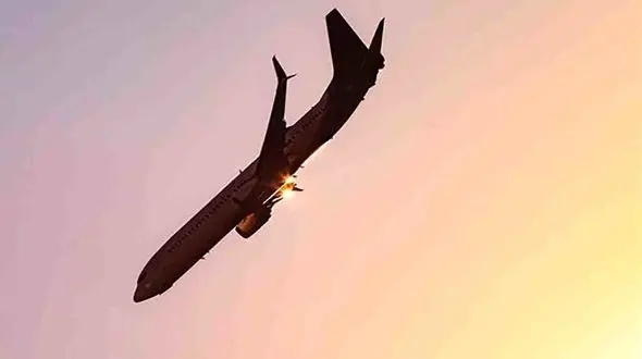 اولین فیلم ازحادثه وحشتناک هواپیما در فرودگاه اصفهان + جزییات