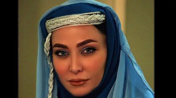 لباس نامتعارف فقیهه سلطانی در این سن و سال ! / خانم بازیگر 49 ساله شد ! + عکس