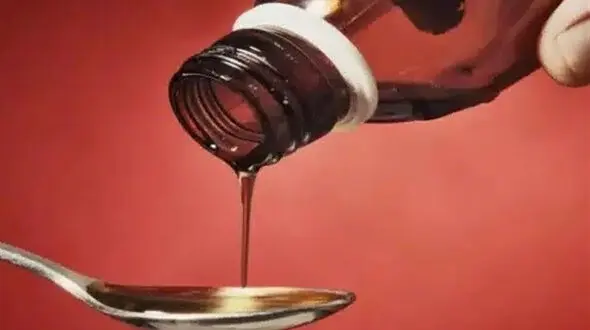 کمبود تریاک در کشور / ۱۵ استان با قطع کامل سهمیه دارویی مواجه شده‌اند