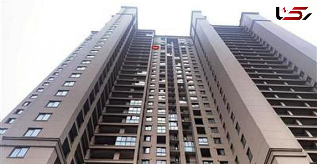 سقوط یک کودک از طبقه بیست و نهم یک برج / او چطور زنده ماند؟ + فیلم