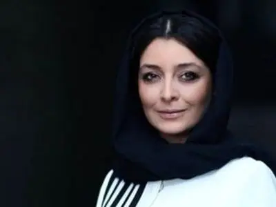 نگاهی به استایل های ساره بیات در گذشته های دور/ سلیقه لوکس و محافظه‌کار+عکس