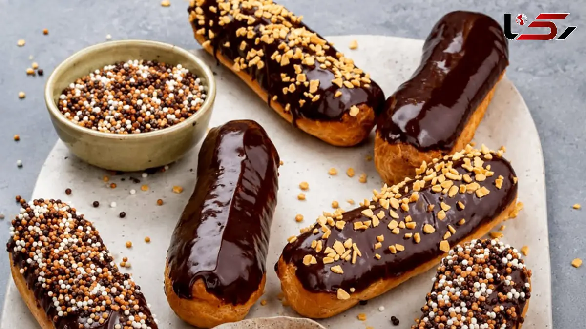 طرز تهیه اکلیر؛ شاهکار لطیف شیرینی‌ پزی فرانسه با قلب خامه‌ ای