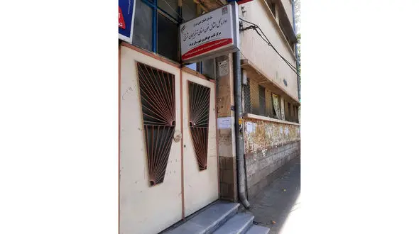 درِ همیشه بسته پایگاه انتقال خون شهرستان مرند