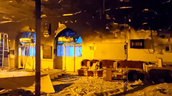 فیلم تلخ غارت و به آتش کشیدن مسجد امام رضا (ع) اندیمشک