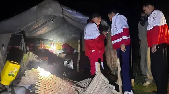 یک مصدوم در پی آتش سوزی در چادرهای عشایرنشین در شهرستان گیلانغرب