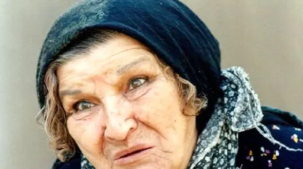 عکس سفر در زمان / «ماهچهره خلیلی در کنار مادربزرگ اش پروین سلیمانی» /  روح هردوشان شاد