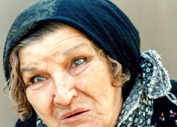 عکس سفر در زمان / «ماهچهره خلیلی در کنار مادربزرگ اش پروین سلیمانی» /  روح هردوشان شاد