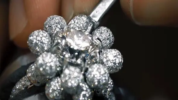 حلقه نامزدی چگونه ساخته می شود؟ + فیلم