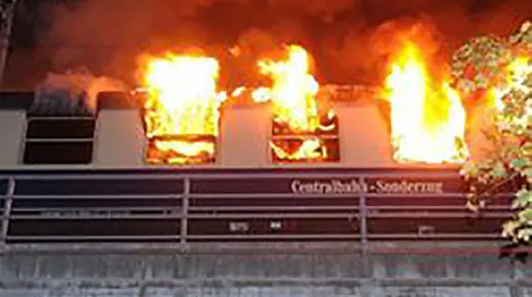 منزل مسکونی در خوزستان منفجر شد