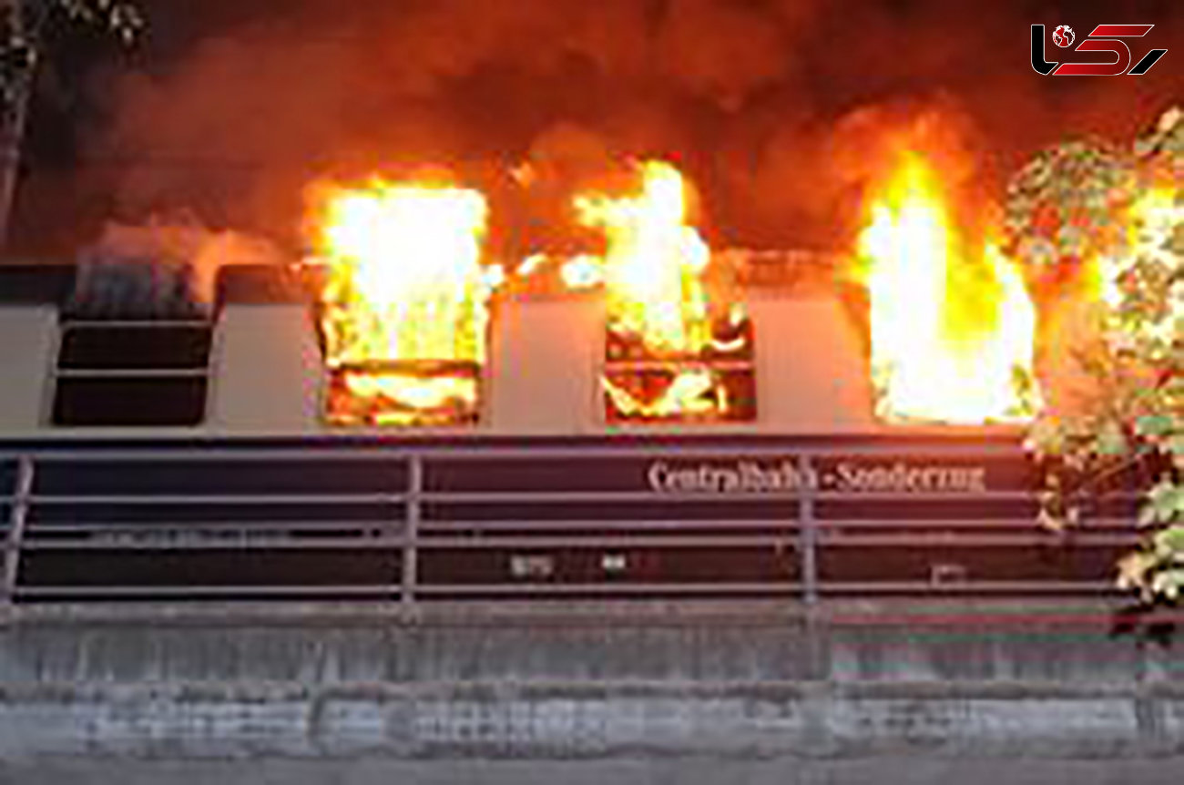 آتش گرفتن قطار حامل هواداران فوتبال در آلمان + فیلم