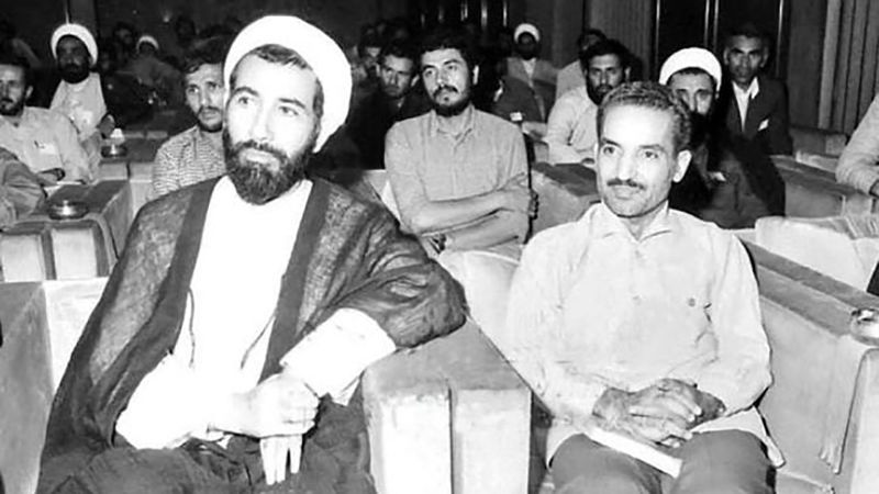 هشتم شهریور سالروز انفجار دفتر نخست‌وزیری و به شهادت رسیدن محمدعلی رجایی و حجت‌الاسلام و المسلمین محمدجواد باهنر در سال ۱۳۶۰ 