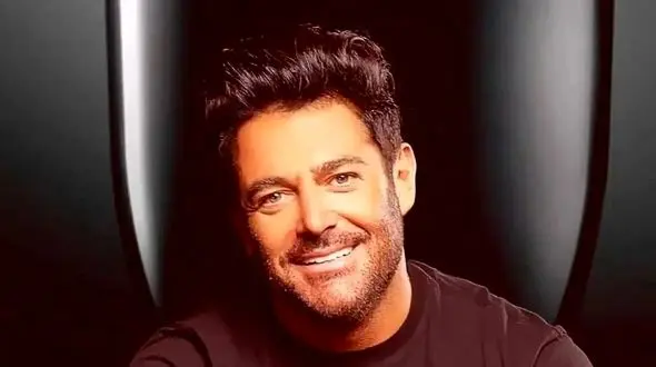 عکس/ محمدرضا گلزار در گذر زمان/ جذابیت میباره از این عکس ها