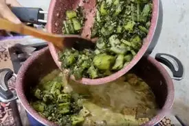 غذاهای محلی ایران: طرز تهیه خورشت کرفس روستایی + فیلم