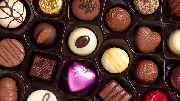 شکلات خواص ضد چروک شدن پوست دارد