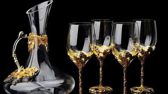 مدل های متنوع سرویس پارچ و لیوان دکوری برای نوعروس ها + عکس 