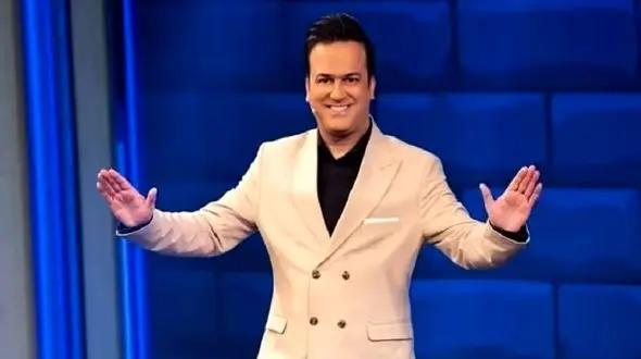 فیلم آواز خدا نگیره از من زیبا دلبرمو و رقص جذاب حامد آهنگی ! / کفش تدی پوشیده و مدل برف پاکن می رقصه !