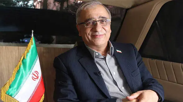 نباید اشتباه احمدی نژاد و روحانی و رئیسی در تک نرخی کردن ارز را تکرار کنیم 