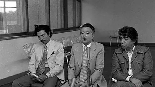 عکس زیر خاکی از عزت الله انتظامی و علی نصیریان قبل از انقلاب