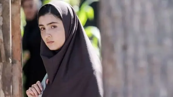 تصاویر جذاب زهرا مددی در نقش شکوفه سریال وحشی خارج از سریال / خانم بازیگر 24 ساله شاداب و ترندی ظاهر شد!