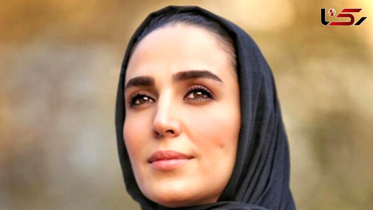 عکس/ سفره عقد باشکوه و زیبای سوگل طهماسبی با وسایل شیک و امروزی با تم طلایی/ همه چی تمومه...!