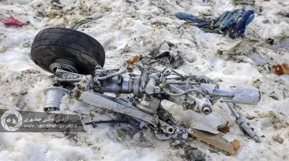 عکس / کشف بقایای تازه هواپیمای پرواز تهران _ یاسوج    