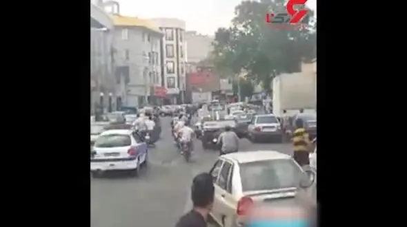 فرار دیوانه‌وار راننده خودرو اپتیما از دست پلیس تهران / در جنوب تهران رخ داد + فیلم
