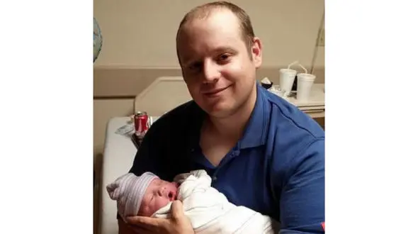 هیچکس تهدید به خودکشی این پدر شوخ طبع را باور نکرد+عکس