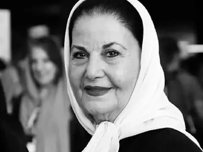 عکس / مرتضی عقیلی و پوری بنایی در ۷۷ و ۸۱ سالگی کنار دریا /  هنوز هم جذاب و ...