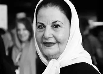 عکس / مرتضی عقیلی و پوری بنایی در ۷۷ و ۸۱ سالگی کنار دریا /  هنوز هم جذاب و ...