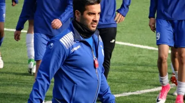 انصافی: استقلال در خط میانی بی‌برنامه است/ بازیکن 20 میلیاردی باید خواسته‌های مربی را پیاده کند