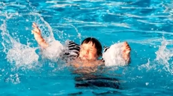 مرگ هولناک کودک 6 ساله جلوی چشمان خانواده اش در رشت + جزییات تلخ