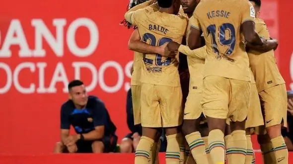 ببینید / دعوای وحشتناک بازیکنان بارسلونا و اتلتیکو مادرید