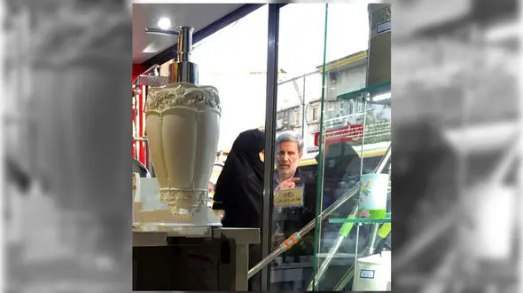 وزیر دفاع با لباس شخصی در بازار تهران + عکس