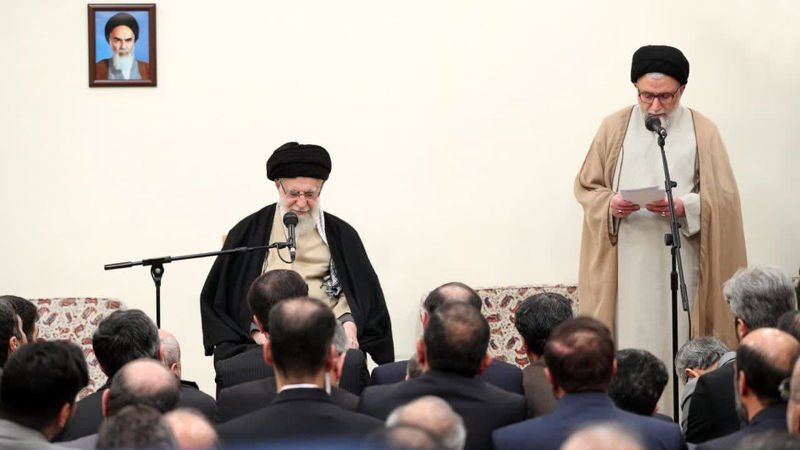 رهبر انقلاب در دیدار وزیر، معاونان و مدیران وزارت اطلاعات