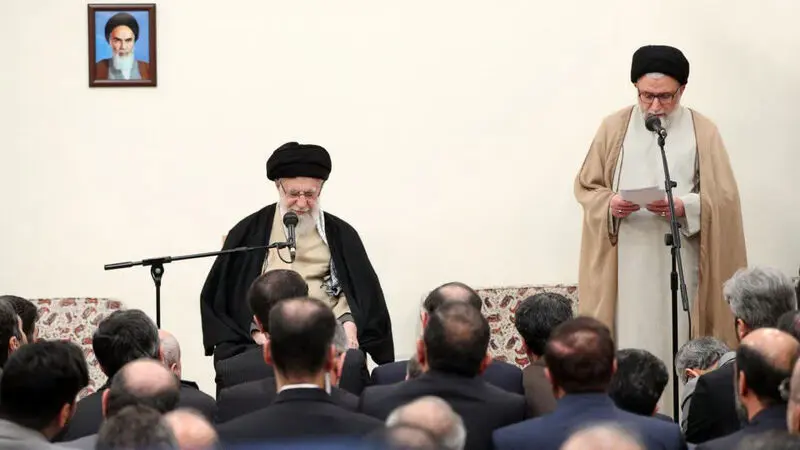 رهبر انقلاب در دیدار وزیر، معاونان و مدیران وزارت اطلاعات