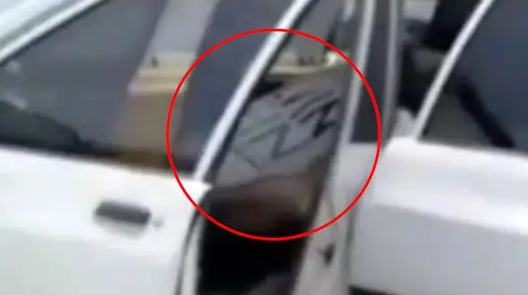 فیلم کشف جسد مرد جوان مقابل پارک ارم مشهد / جسد داخل پراید 