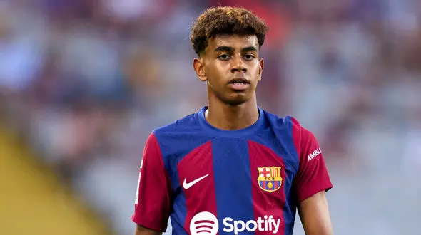 پدیده فوتبال جهان لامین یامال مسلمان است