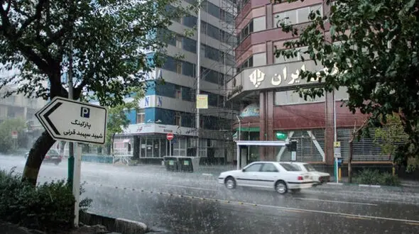 احتمال قطع برق در تهران به علت گردباد