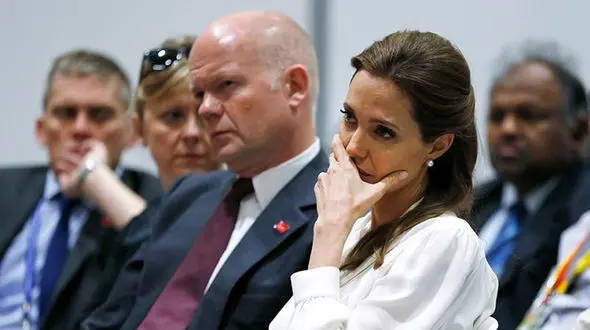 خانم بازیگر درباره خشونت جنسی چه کرد!