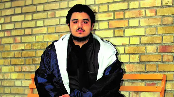 این جوان انیشتین ایران است / دکترای فیزیک در 20 سالگی!