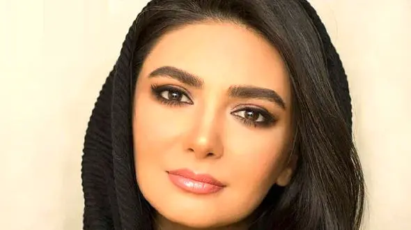 دورهمی دخترانه لیندا کیانی با دوستانش بدون ماسک! + عکس