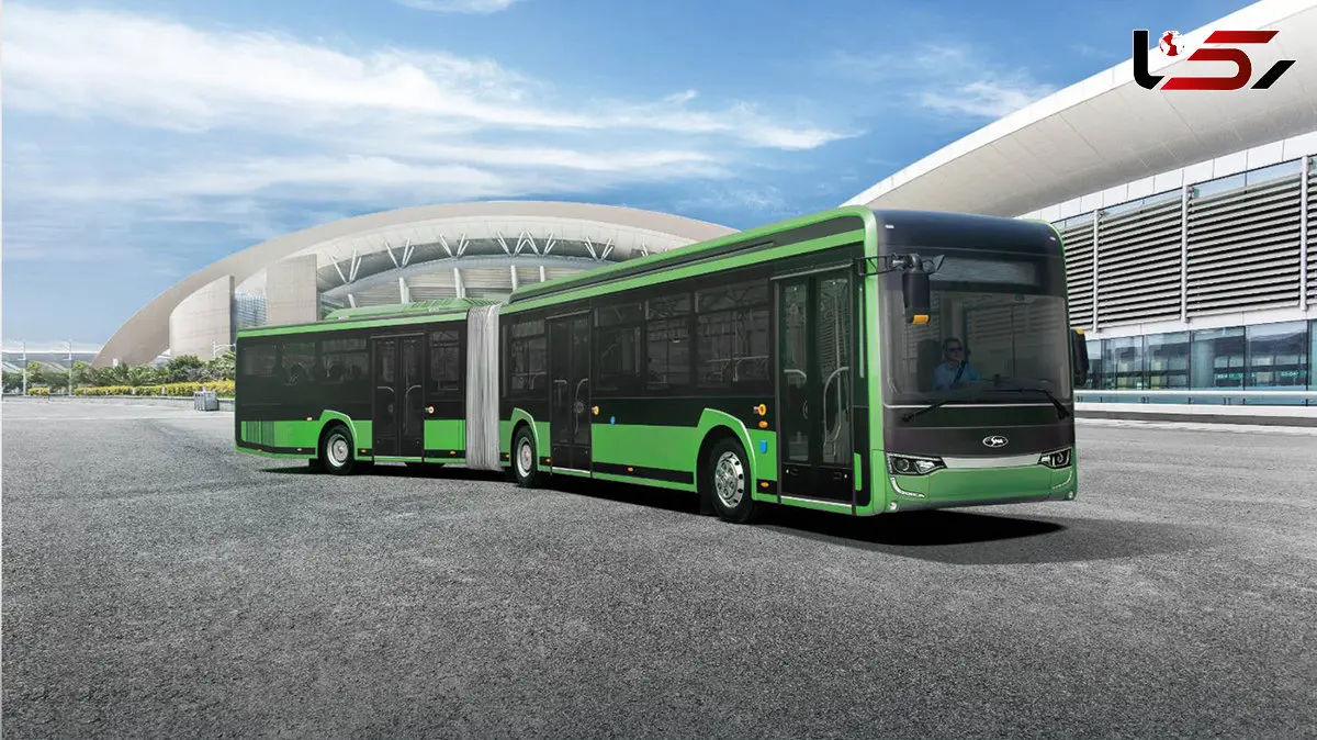 اتوبوس های غول پیکر در مسیر تهران شلوغ