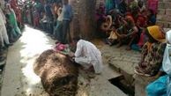 مردی زن جوانش را زیر مدفوع گاو زنده زنده دفن کرد +عکس ها