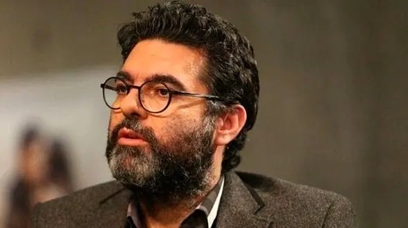 تفریحات لاکچری مصطفی کیایی و خانواده اش در ساحل بکر و زیبای جنوب