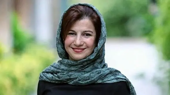 لیلی رشیدی : رومینا و پدرش باید آموزش تئاتر می دیدند